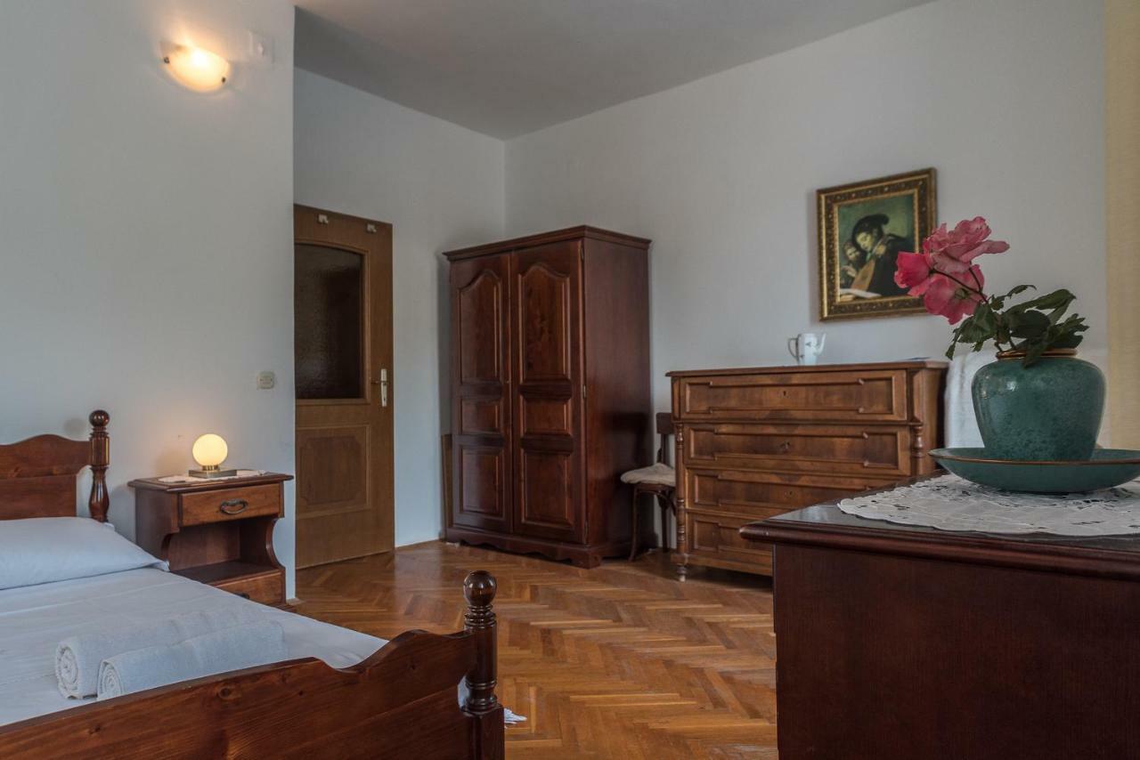 Apartment Matijas Trstenik  Exterior photo