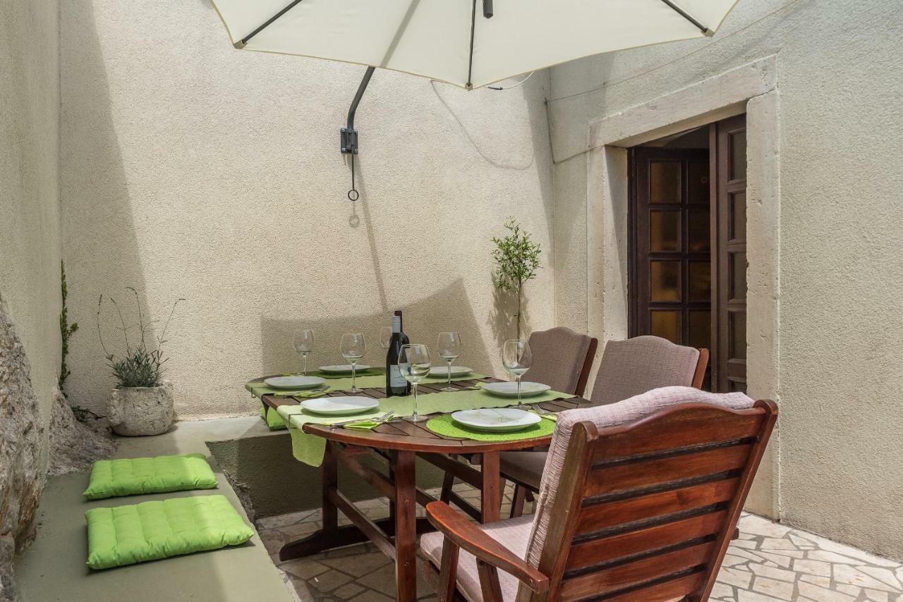 Apartment Matijas Trstenik  Exterior photo