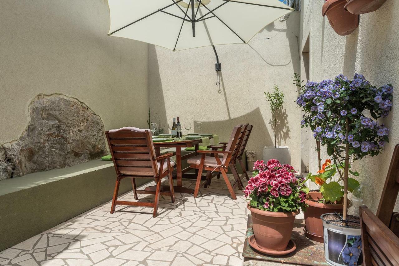 Apartment Matijas Trstenik  Exterior photo