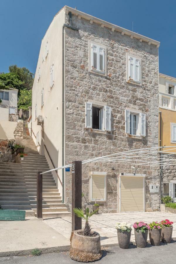 Apartment Matijas Trstenik  Exterior photo